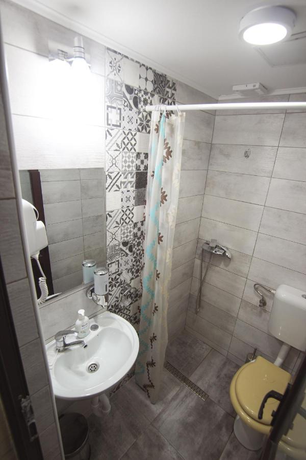 Teju Hotels Слэник Экстерьер фото